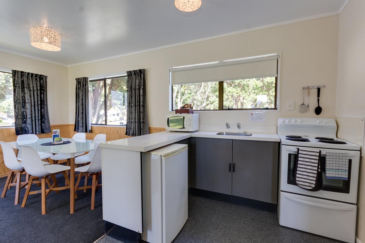 Wellington Top 10 Holiday Park Лоуэр-Хатт Экстерьер фото