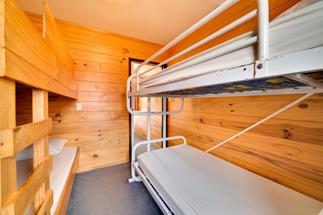 Wellington Top 10 Holiday Park Лоуэр-Хатт Экстерьер фото