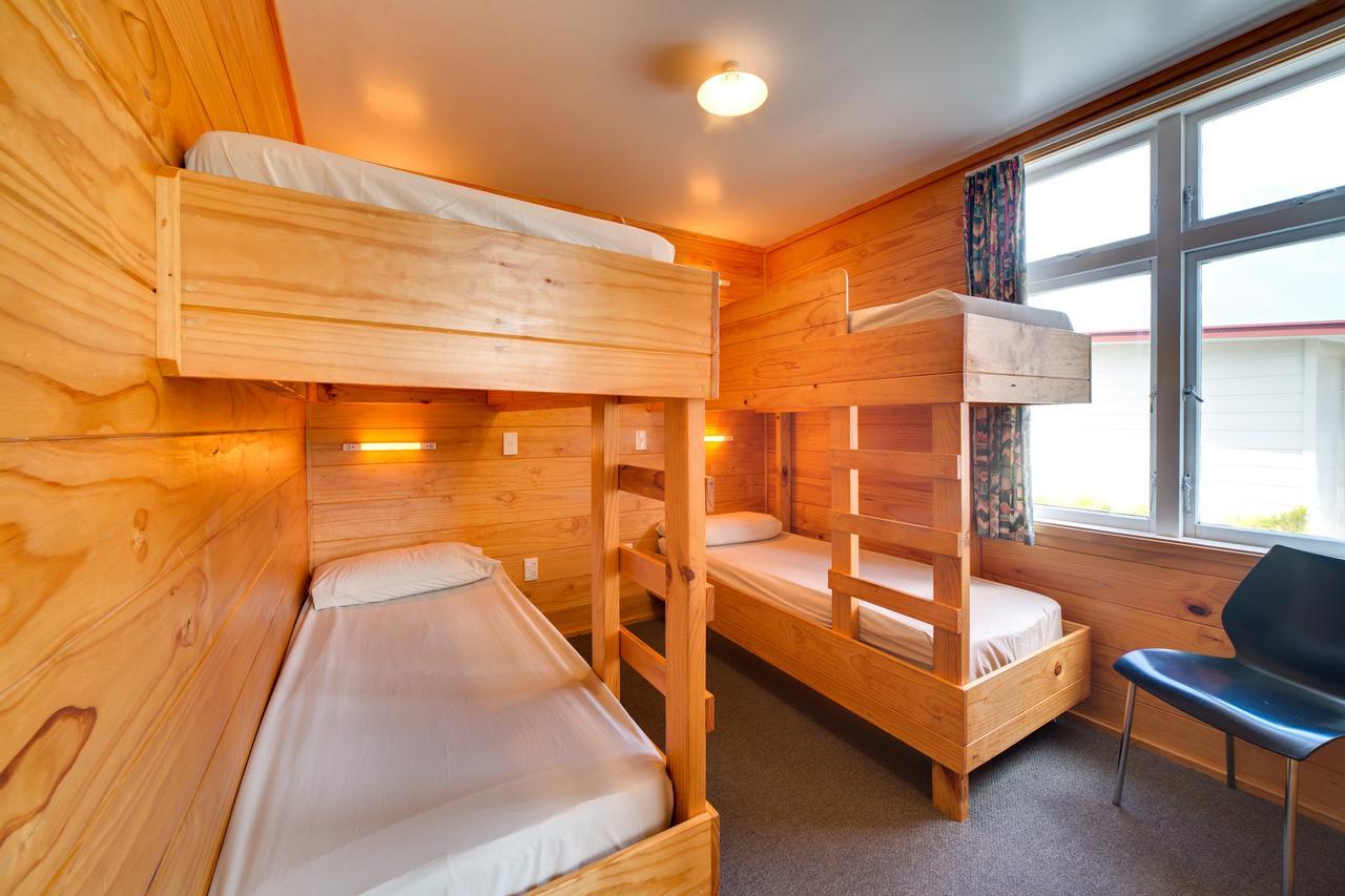 Wellington Top 10 Holiday Park Лоуэр-Хатт Экстерьер фото